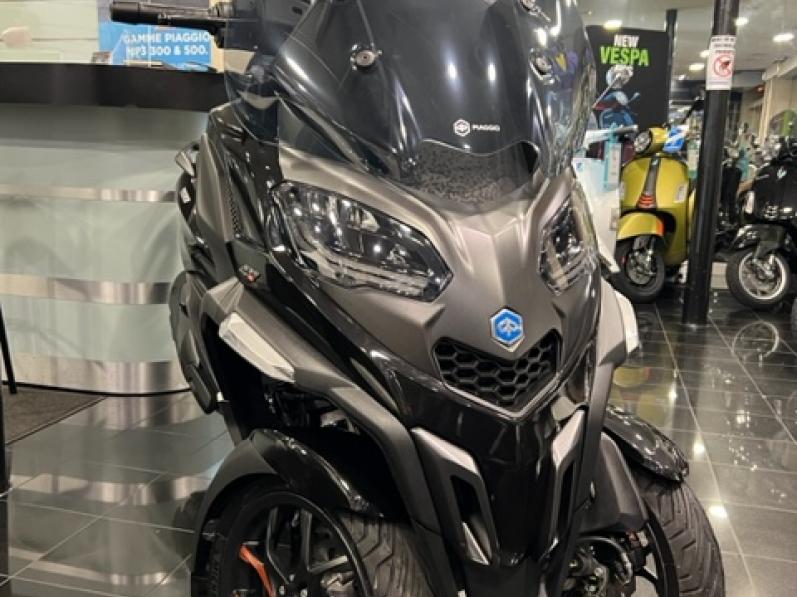 PIAGGIO MP3 530 HPE EXCLUSIVE