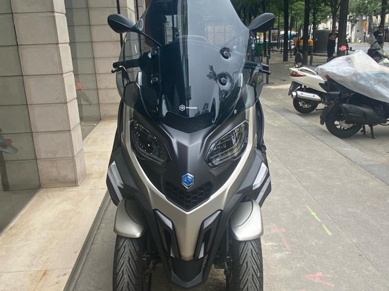 PIAGGIO MP3 530 HPE EXCLUSIVE 2023 etat neuf TVA reccupérable